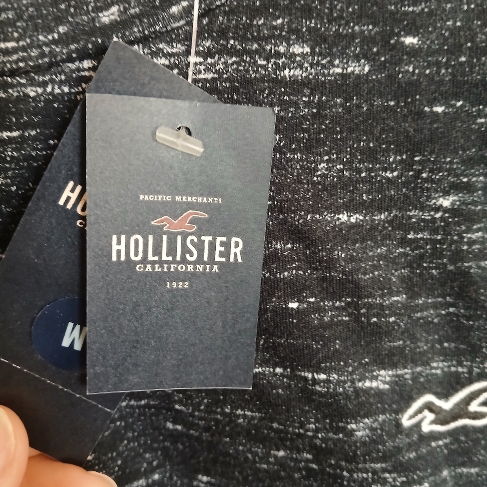Hollister Curved Hem Tee Men’s Medium Black Granite Cotton Long Sleeve Y2K NWT - Picture 4 of 7
